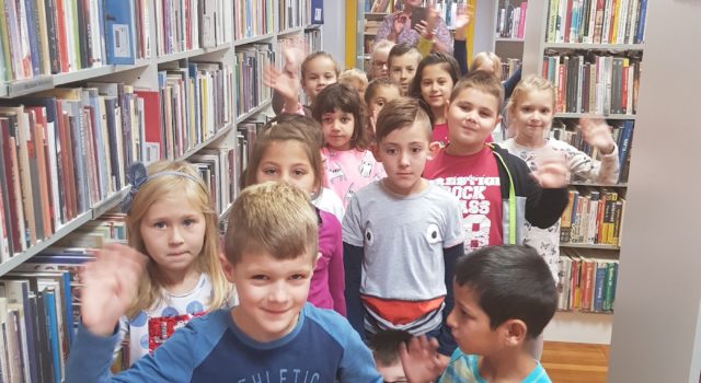 Učenici prvog razreda osnovne škole Grgura Karlovčana posjetili Gradsku knjižnicu Đurđevac