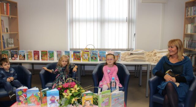 Održan književni susret sa Sanjom Pilić, te završnica Ljetne čitateljske putovnice uz dodjelu nagrada najmlađim najčitateljima i volonterima Dječjeg odjela Gradske knjižnice Đurđevac