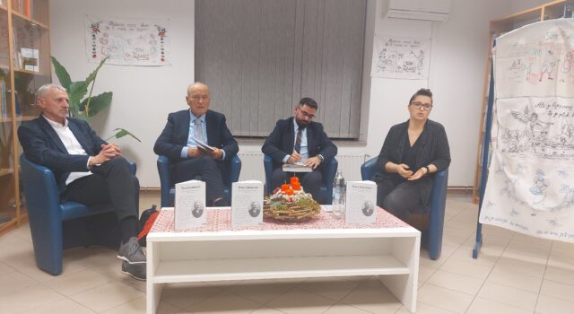 Predstavljana su nova izdanja – kalendar-plakat poezije “K bijelim zvijezdama gore” za 2023. godinu koji je posvećen pjesniku Đuri Sudeti te knjiga Tomo Jažabetić: “Narodni život i običaji Đurđevca 1898. – 1899.”