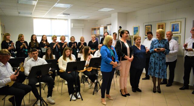 Otvorena izložba “Radost u boji”